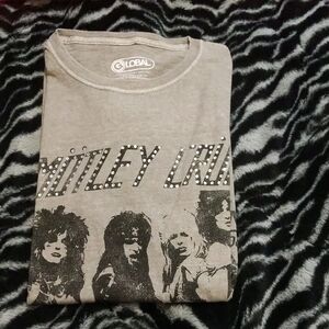 Mötley Crüe Women's Gray T-Shirt NWOT